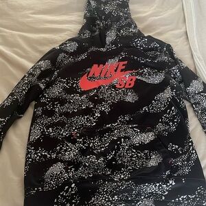 Nike sb sweatshirt